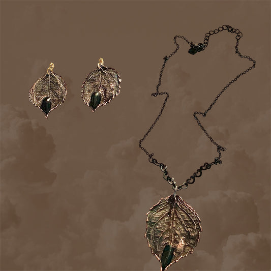 Necklace and earrings set